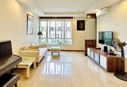 yishun-emerald photo thumbnail #4